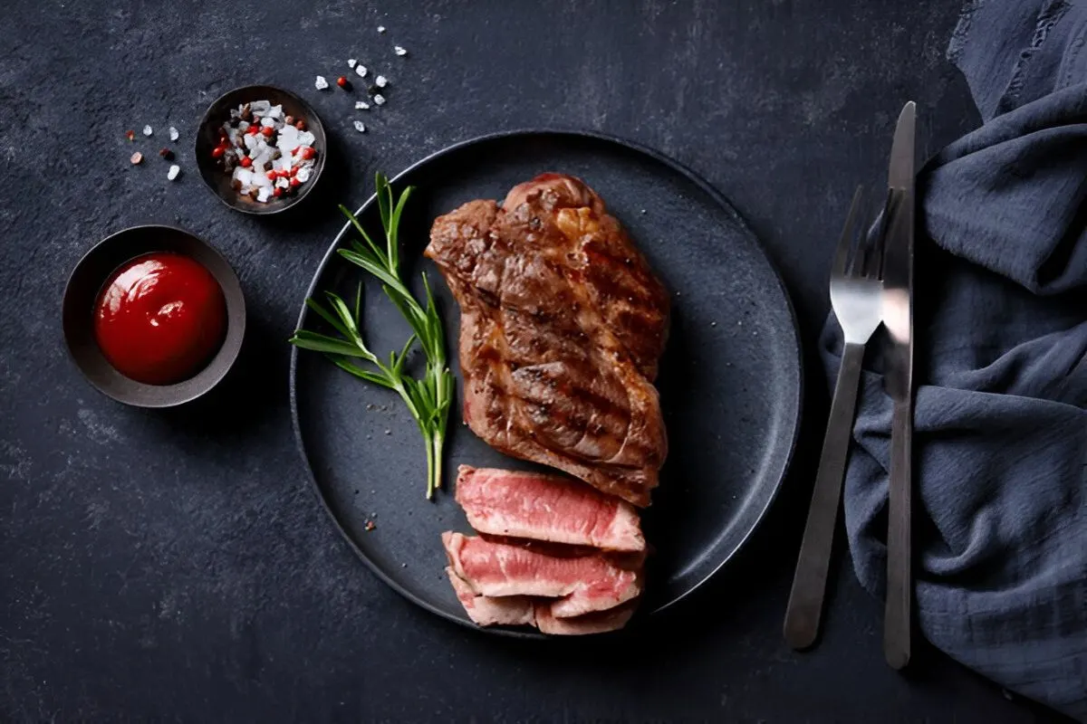 Chicken Steak Gurih dengan Saus Lezat